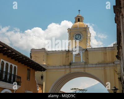 The Santa Catalina Arch On 5th Avenue In La Antigua Guatemala, Guatemala Built As A Bridge , To Connect Two Convents Stock Photo