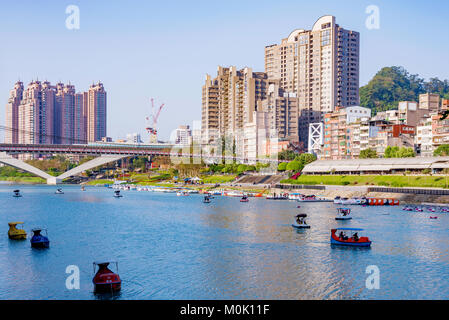 TAIPEI, TAIWAN - MARCH 27: This is Bitan riverside park a popular travel destination in the Xindian district of Taipei on March 27, 2017 in Taipei Stock Photo