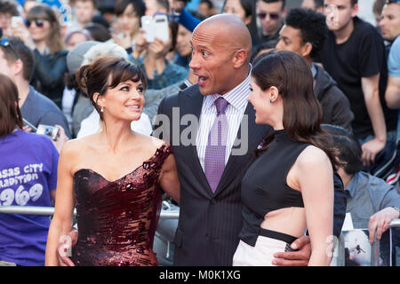 London, UK, 21st May 2015, Carla Gugino,Alexandra Daddario, Dwayne Johnson, World Premiere of 'San Andreas'. Mariusz Goslicki/Alamy Stock Photo