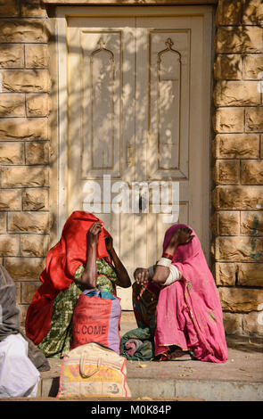 Two Inian woman in a rural community in the Thar Desert, Rajasthan, India Stock Photo