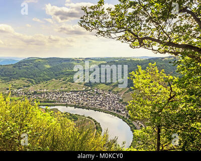 River Moselle loop at village Bremm Stock Photo