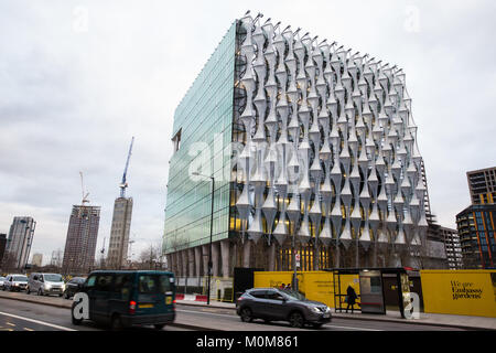 London, UK. 22nd Jan, 2018. A view of the new $1 billion U.S. embassy at Nine Elms on the day of a low-key visit by U.S. Secretary of State Rex Tillerson. U.S. President Donald Trump canceled a trip to London to open the new embassy earlier this month. Credit: Mark Kerrison/Alamy Live News Stock Photo