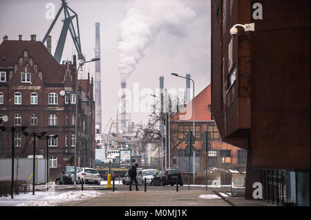 Gdansk, Poland. 23rd Jan, 2018. Smoke comes out of a coal station in Gdansk. Credit: Omar Marques/SOPA/ZUMA Wire/Alamy Live News Stock Photo