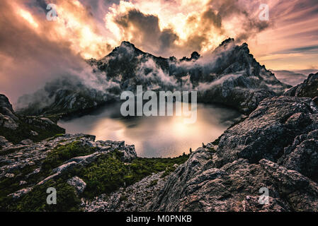 Lake Oberon in  Western Arthurs Range, Southwest Tasmania Stock Photo