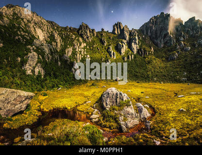 Lake Oberon Basin with mt Oberon to the left and mt Sirius to the left. Soutwest Tasmania. Stock Photo