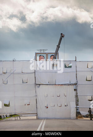 Official portraits of Kim il Sung and Kim Jong il in progress, Pyongan Province, Pyongyang, North Korea Stock Photo