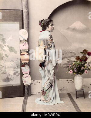 c. 1880s Japan -geisha in kimono Stock Photo