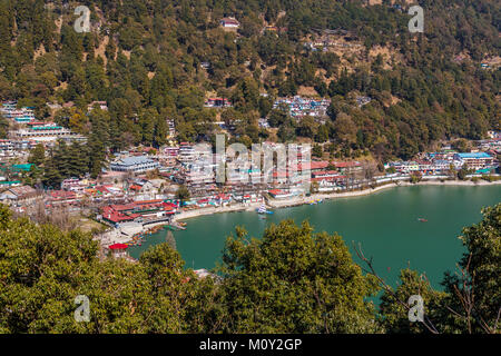 View of the shoreline of Nainital Lake and mountains in Nainital, Ayerpatta, Uttarakhand, north India, a hill station in Himalayan Kumaon foothills Stock Photo