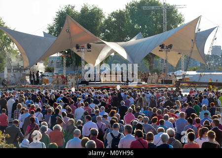 Germany, Cologne, opening worship of the Eucharistic Congress 2013 at the Tanzbrunnen in the district Deutz.  Deutschland, Koeln, Eroeffnungsgottesdie Stock Photo