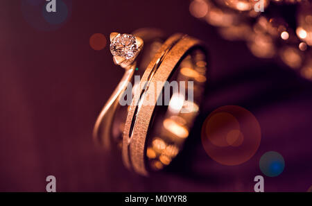 wedding rings in yellow gold Stock Photo