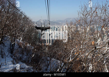 Seoul, Republic Of Korea. 28th Dec, 2009. South Korea: N Seoul Tower cable car | usage worldwide Credit: dpa/Alamy Live News Stock Photo