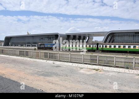 Nairobi, Kenya. 13th Aug, 2017. Passenger train on meter gauge on 13.08.2017 in the new station of Nairobi Terminus - Kenia. | usage worldwide Credit: dpa/Alamy Live News Stock Photo