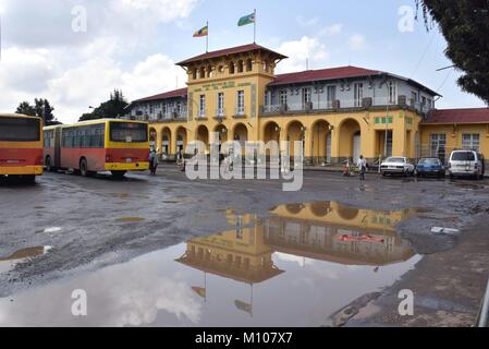 Addis Abeba, Ethiopia. 10th Aug, 2017. The old train station in the capital Addis Abeba on 10.02.2017 is now a bus terminal - Ethiopia. | usage worldwide Credit: dpa/Alamy Live News Stock Photo