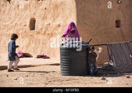 Woman in a rural community in the Thar Desert, Rajasthan, India Stock Photo