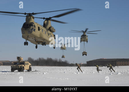 Soldiers Participate In Airborne Training At Fort Benning In Stock ...