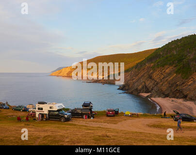 Camping, Meat Cove, Inverness County, Cape Breton Island, Nova Scotia, Canada. Meat Cove is the most northerly settlement in Nova Scotia. Stock Photo