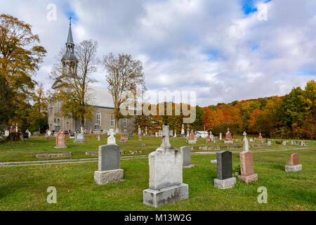 Canada, Province of Quebec, Outaouais, Gatineau Region, Gatineau Park, Chelsea, Cemetery and Saint Stephen's Parish Church Stock Photo