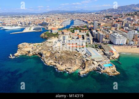 France, Bouches du Rhone, Marseille, Pharo district, La Desirade Lighthouse, Pointe Carinade, Anse des Catalans, the Swimmers' Circle, the Vieux Port in the background Stock Photo