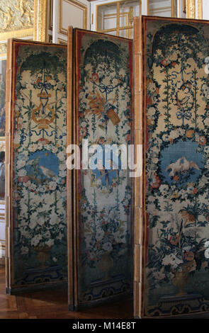 Room partitioners/room dividers in the Marie Antoinette Room, Versailles Palace, Ile-De-France, France. Stock Photo