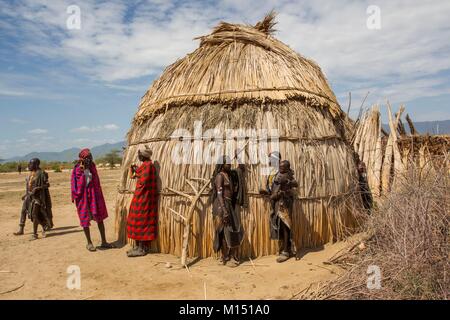 Ethiopia, Lower Omo Valley listed as World Heritage by UNESCO, Erbore tribe, Erbore huts are made of papyrus Stock Photo