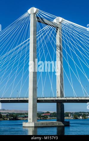 Ed Hendler cable bridge across the Columbia River. Pasco Washington Stock Photo