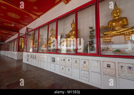 The buddha statues in Wat Patumkongka Soi Rachaworawlham in Bangkok Stock Photo