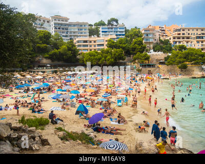 Overcrowded beach in Majorca, Bendinat, Region Palma de Majorca, Majorca, Balearic Islands, Spain Stock Photo