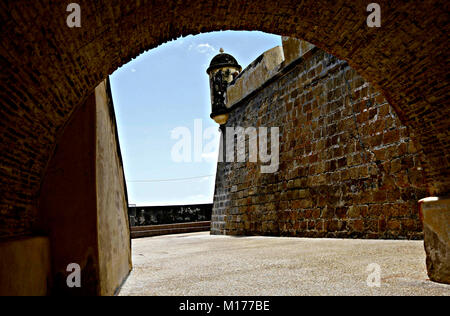 Cumana, Sucre, Venezuela. 10th June, 2011. June 10, 2011. Castle of San Antonio de la Eminencia, built between 1665 and 1668 with the purpose of defending the city of Cuman''¡ from the attack of pirates and corsairs that lashed the Caribbean. It is located in the city of Cuman''¡, Sucre state, Venezuela. Cumana was the first city founded in the American continent. Photo: Juan Carlos Hernandez Credit: Juan Carlos Hernandez/ZUMA Wire/Alamy Live News Stock Photo