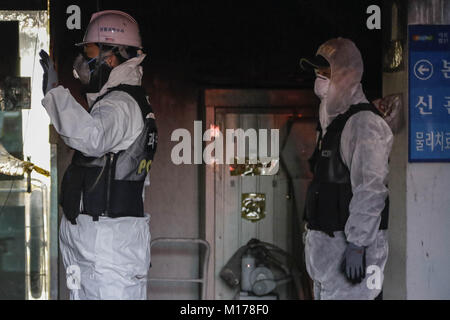 Miryang, Gyeongnam, South Korea. 26th Jan, 2018. Jan 26, 2018-Miryang, South Korea-South Korean Investgators inspection at blaze hospital in Miryang, South Korea. A fire gutted the ground floor of a hospital in southeastern South Korea and sent toxic fumes raging through the six-story building, killing at least 37 people and injuring 131 others in one of the country's deadliest blazes in a decade. Nearly 180 people were inside Sejong Hospital in Miryang, some 380 kilometers southeast of Seoul, when the fire broke out around 7:30 a.m. g from the hosp Credit: ZUMA Press, Inc./Alamy Live News Stock Photo