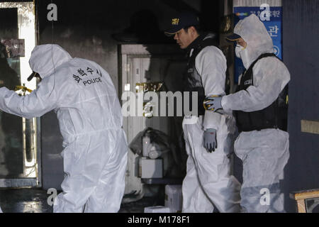 Miryang, Gyeongnam, South Korea. 26th Jan, 2018. Jan 26, 2018-Miryang, South Korea-South Korean Investgators inspection at blaze hospital in Miryang, South Korea. A fire gutted the ground floor of a hospital in southeastern South Korea and sent toxic fumes raging through the six-story building, killing at least 37 people and injuring 131 others in one of the country's deadliest blazes in a decade. Nearly 180 people were inside Sejong Hospital in Miryang, some 380 kilometers southeast of Seoul, when the fire broke out around 7:30 a.m. g from the hosp Credit: ZUMA Press, Inc./Alamy Live News Stock Photo