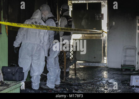 Miryang, Gyeongnam, South Korea. 26th Jan, 2018. Jan 26, 2018-Miryang, South Korea-South Korean Investgators inspection at blaze hospital in Miryang, South Korea. A fire gutted the ground floor of a hospital in southeastern South Korea and sent toxic fumes raging through the six-story building, killing at least 37 people and injuring 131 others in one of the country's deadliest blazes in a decade. Nearly 180 people were inside Sejong Hospital in Miryang, some 380 kilometers southeast of Seoul, when the fire broke out around 7:30 a.m. g from the hosp Credit: ZUMA Press, Inc./Alamy Live News Stock Photo