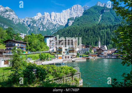 ALLEGHE, Belluno,italy: a charming mountain village located in a unique natural setting overlooking its fascinating lake. Stock Photo