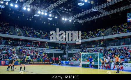 Womens Jaffa Super 6s Finals at the Copper Box Arena. Holcombe v Bowdon at the Copper Box Arena Stock Photo