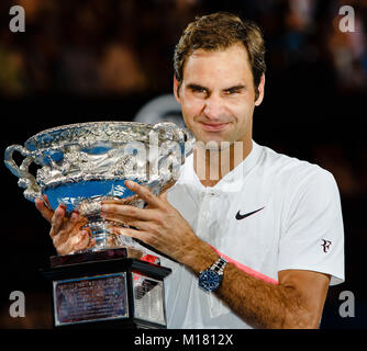 Melbourne, Australia, 28th January 2018: Swiss tennis player Roger Federer wins his 20th Grand Slam title at the 2018 Australian Open at Melbourne Park. Credit: Frank Molter/Alamy Live News