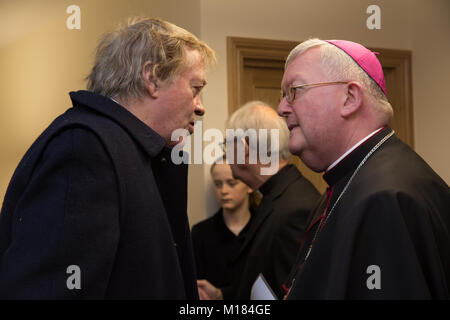 Oxford,Uk 28th of january 2018 :The 12th  Duke of Marlborough and the Archbishop of Birmingham, The most Reverend Bernard Longleyat  St Hugh of Lincoln Church in Woodstock, Oxfo.  © Pete Lusabia/Alamy News Live Stock Photo