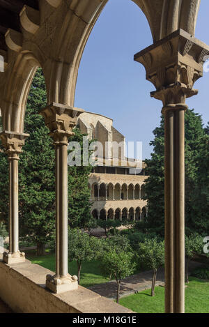 Cloister,Pedralbes Monastery,Monestir de Pedralbes,Barcelona,Catalonia,Spain Stock Photo
