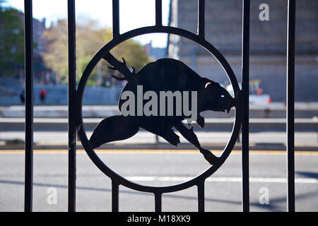 Rat-like beaver silhouette worked into NYC fence at the FDR in New York, NY, USA. Stock Photo
