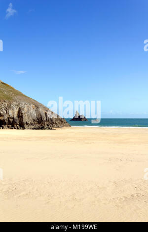 Idyllic Broad Haven South beach near Bosherston deserted in spring sunshine, Pembrokeshire, Wales, UK Stock Photo