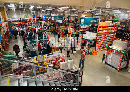 General interior view inside a new UK Bunnings Warehouse DIY super store and trade / domestic home improvement shop / retailer. UK. (94) Stock Photo