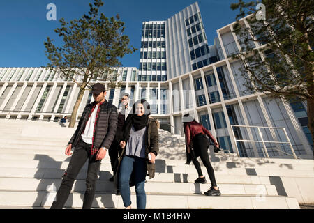 Students on campus of new City of Glasgow College in central Glasgow , Scotland, United Kingdom Stock Photo