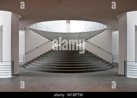 Staircase in the art museum Bonn, architect Axel Schultes, Museum strip, Bonn, North Rhine-Westphalia, Germany