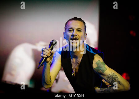 Milan, Italy. 27th January, 2018. Dave Gahan leader of the Band Depeche Mode live in Milan the 01/27/2018 Credit: Elisa Contini/Alamy Live News Stock Photo