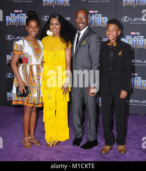 Hollywood, CA, USA. 29th Jan, 2018. 29 January 2018 - Hollywood, California - Bronwyn Vance, Angela Bassett, Courtney B. Vance, Slater Vance. Marvel Studios' ''Black Panther'' World Premiere held at Dolby Theater. Photo Credit: ZUMA Press, Inc./Alamy Live News Stock Photo