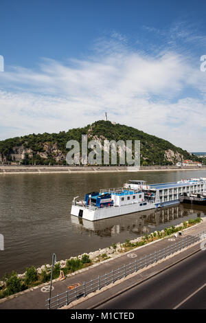 Gellert Hill and cruise boat on Danube river in Budapest city, Hungary, Europe Stock Photo