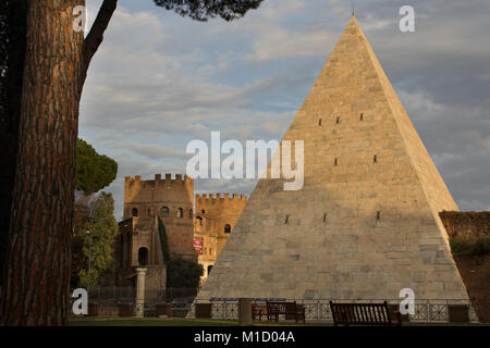 Pyramid of Cestius (12 BC)  and Porta San Paolo: view from the Protestant Cemetery Stock Photo