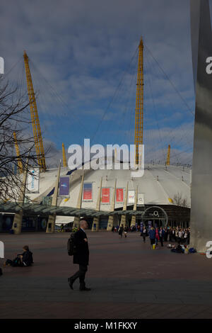 London,UK,30th January 2018,Blue Skies over London©Keith Larby/Alamy Live News Stock Photo