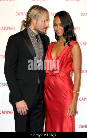 Milan, Italy. 30th Jan, 2018. Milan, Presentation of the short movie 'Campari red diaries' Pictured: Zoe Saldana with her husband Marco Perego Credit: Independent Photo Agency/Alamy Live News Stock Photo