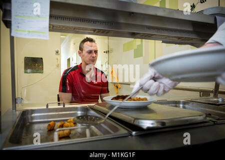 In the care department of the senior prison in Hövelhof the prisoners are looked after behind bars.