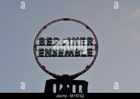 Berlin, Germany. 20th Sep, 2017. 'Berliner Ensemble' read the lettres on the roof of the theatre in Berlin, Germany, 20 September 2017. Credit: Paul Zinken/dpa/Alamy Live News Stock Photo