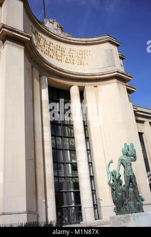 Trocadero - Theatre National de Chaillot - Paris Stock Photo